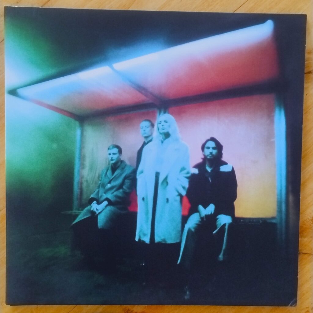 Wolf Alice  – Blue weekend