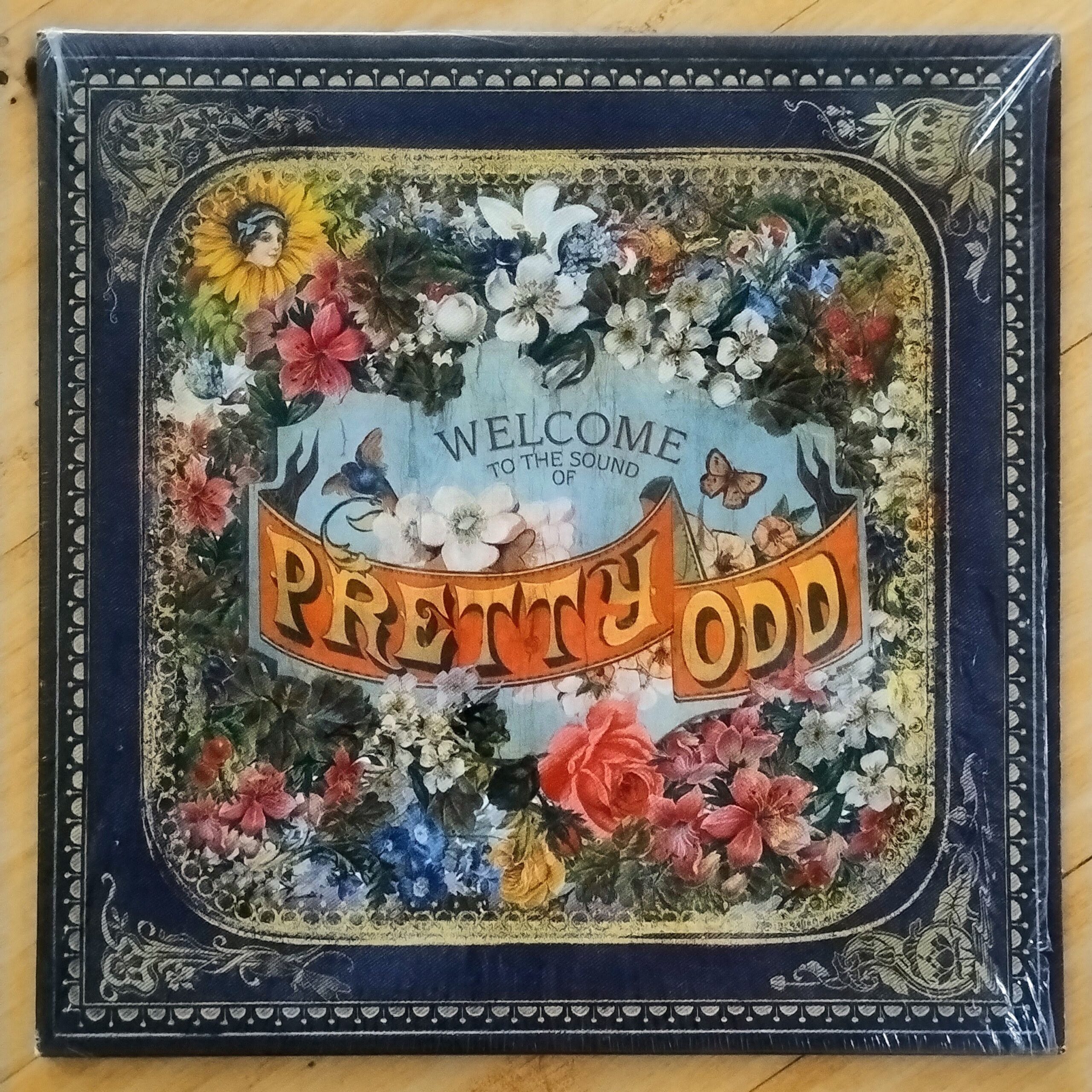 Panic at the Disco - Welcome to the sound of pretty odd
