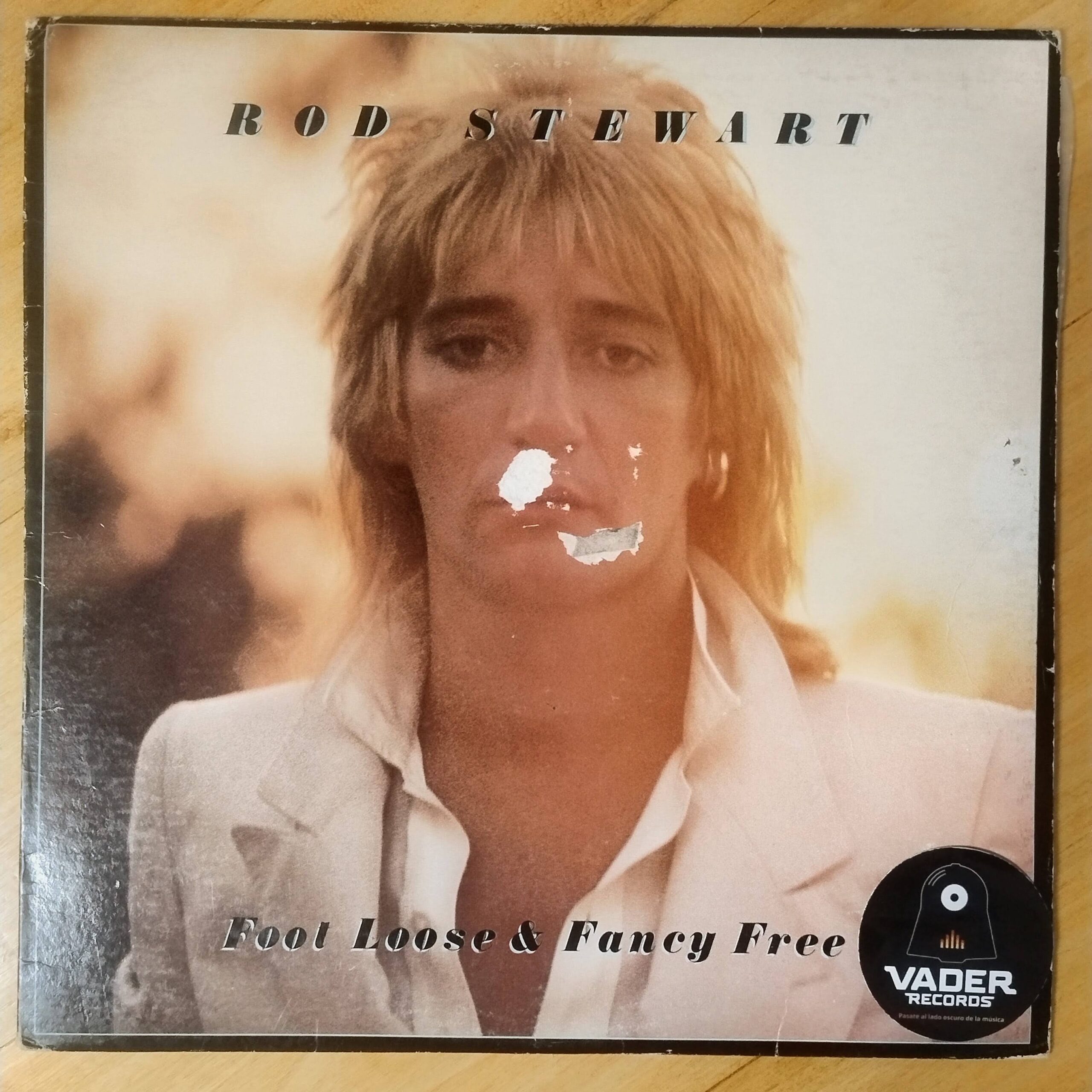Rod Stewart - Foot loose & fancy free