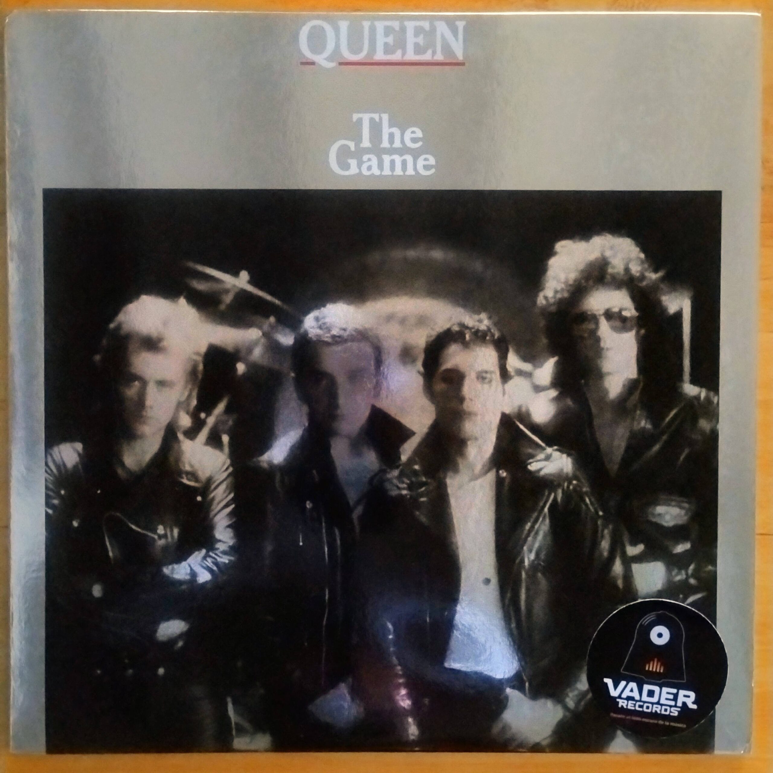 Queen - The Game